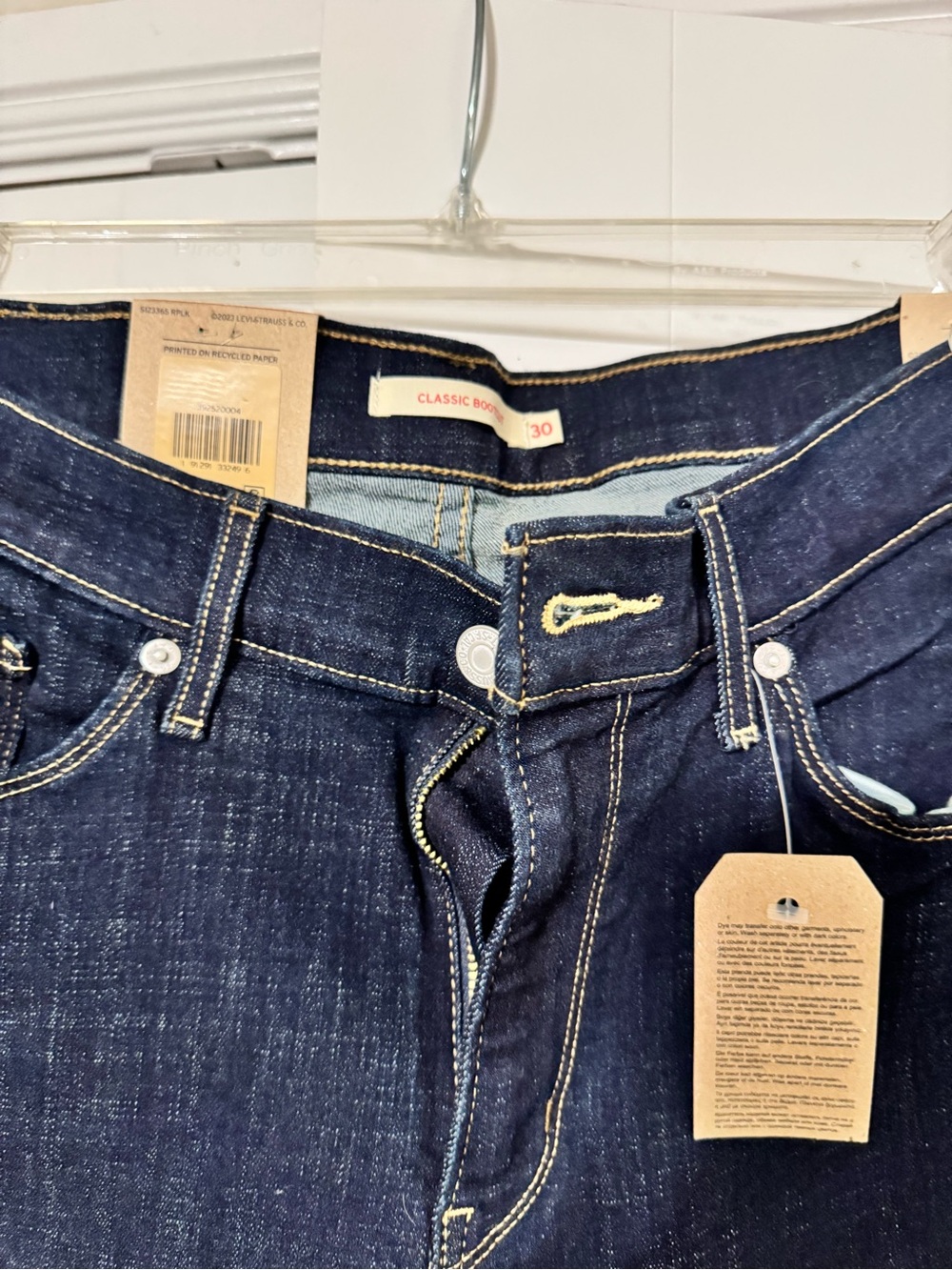Levi's Women's Straight Leg Jeans in Dark Indigo Denim
